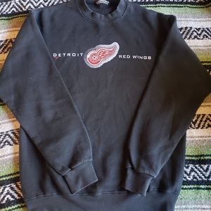 Red wings sweatshirt